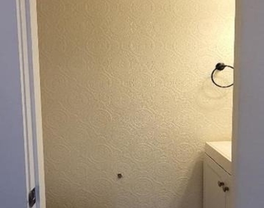 1728 N Stillman Street - Photo Thumbnail 9