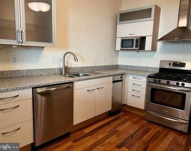105 S 18th Street - Photo Thumbnail 2