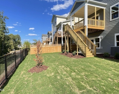 700 Sage Oak Lane - Photo Thumbnail 36
