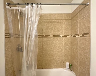 1815 N 18th Street - Photo Thumbnail 9