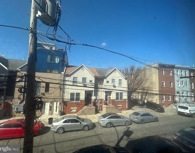 1815 N 18th Street - Photo Thumbnail 4