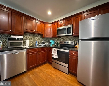 1815 N 18th Street - Photo Thumbnail 1