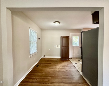 2725 Newbold Street - Photo Thumbnail 8