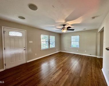2725 Newbold Street - Photo Thumbnail 3