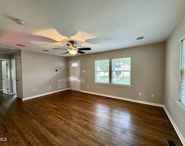 2725 Newbold Street - Photo Thumbnail 5
