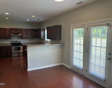 101 Killington Drive - Photo Thumbnail 6