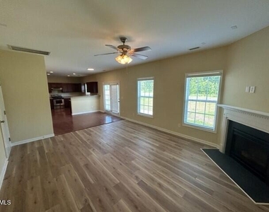 101 Killington Drive - Photo Thumbnail 8