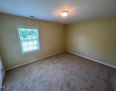 101 Killington Drive - Photo Thumbnail 15