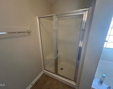 101 Killington Drive - Photo Thumbnail 13