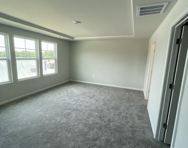 4921 Oolite Street - Photo Thumbnail 10