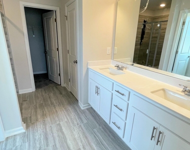 4921 Oolite Street - Photo Thumbnail 13