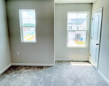 4921 Oolite Street - Photo Thumbnail 15