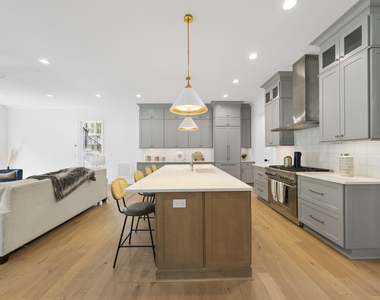 625 Glascock Street - Photo Thumbnail 5