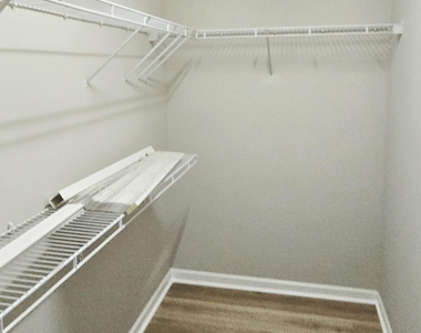 3010 Remington Oaks Circle - Photo Thumbnail 4