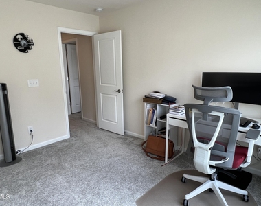 1176 Citadel Avenue - Photo Thumbnail 19