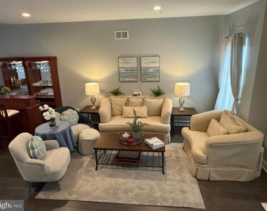 428 Hurst Street - Photo Thumbnail 7