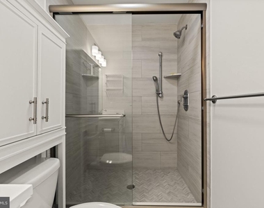428 Hurst Street - Photo Thumbnail 32