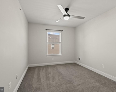 428 Hurst Street - Photo Thumbnail 21