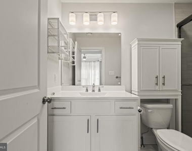 428 Hurst Street - Photo Thumbnail 31