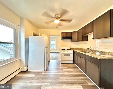 914 Swede Street - Photo Thumbnail 3