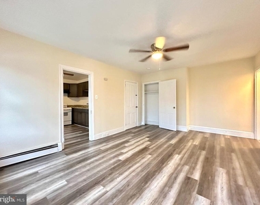 914 Swede Street - Photo Thumbnail 2