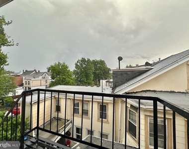914 Swede Street - Photo Thumbnail 1