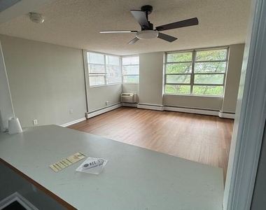 1030 E Lancaster Avenue - Photo Thumbnail 10