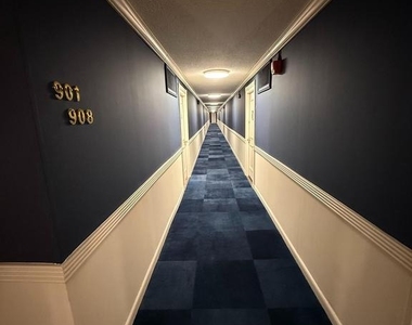 1030 E Lancaster Avenue - Photo Thumbnail 6