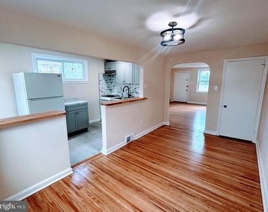 7801 Westview Avenue - Photo Thumbnail 5