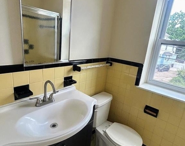7801 Westview Avenue - Photo Thumbnail 13