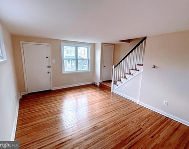 7801 Westview Avenue - Photo Thumbnail 3