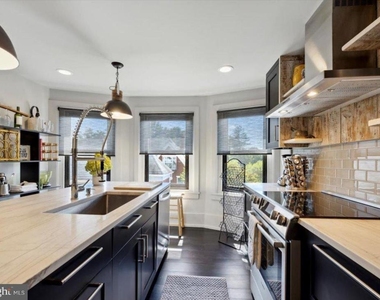 415 W Union Street - Photo Thumbnail 15