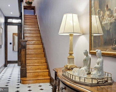 415 W Union Street - Photo Thumbnail 1