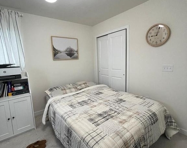 1911 Boulder Drive - Photo Thumbnail 9