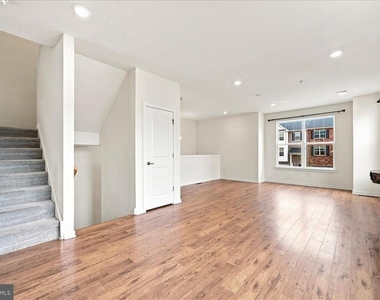 1911 Boulder Drive - Photo Thumbnail 8