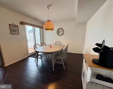 680 Newell Avenue - Photo Thumbnail 8