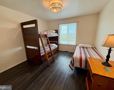 680 Newell Avenue - Photo Thumbnail 18