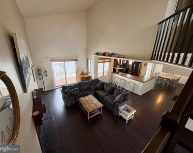 680 Newell Avenue - Photo Thumbnail 10