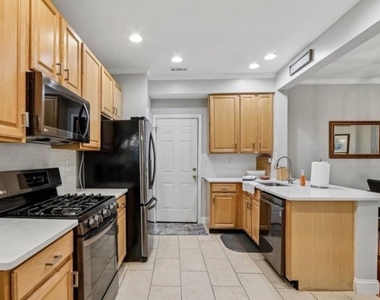 17 Miller Circle - Photo Thumbnail 12