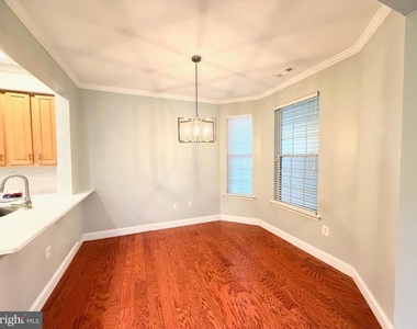 17 Miller Circle - Photo Thumbnail 5
