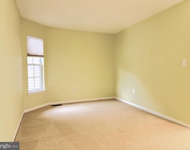 17 Miller Circle - Photo Thumbnail 22