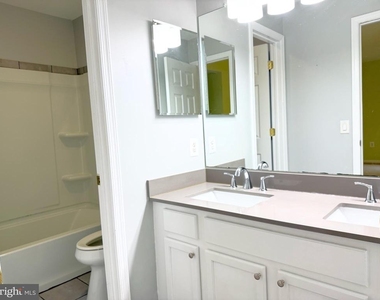 17 Miller Circle - Photo Thumbnail 24