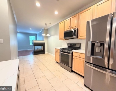 17 Miller Circle - Photo Thumbnail 8