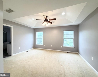 17 Miller Circle - Photo Thumbnail 13