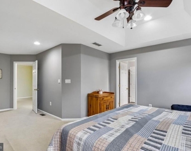 17 Miller Circle - Photo Thumbnail 15