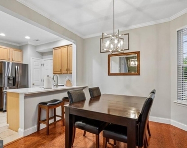 17 Miller Circle - Photo Thumbnail 7