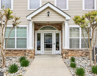 121 Kyle Way - Photo Thumbnail 4