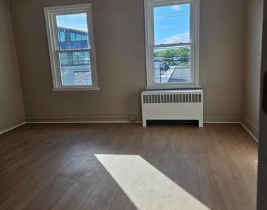 1314 Princeton Avenue - Photo Thumbnail 3