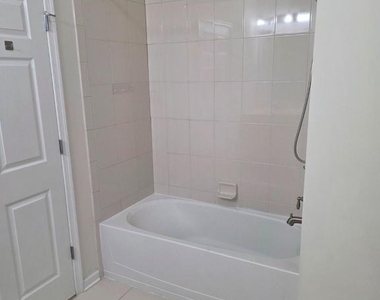 1115 Halifax Place - Photo Thumbnail 11
