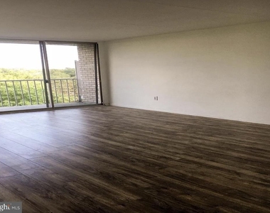 401 Cooper Landing Rd - Photo Thumbnail 6